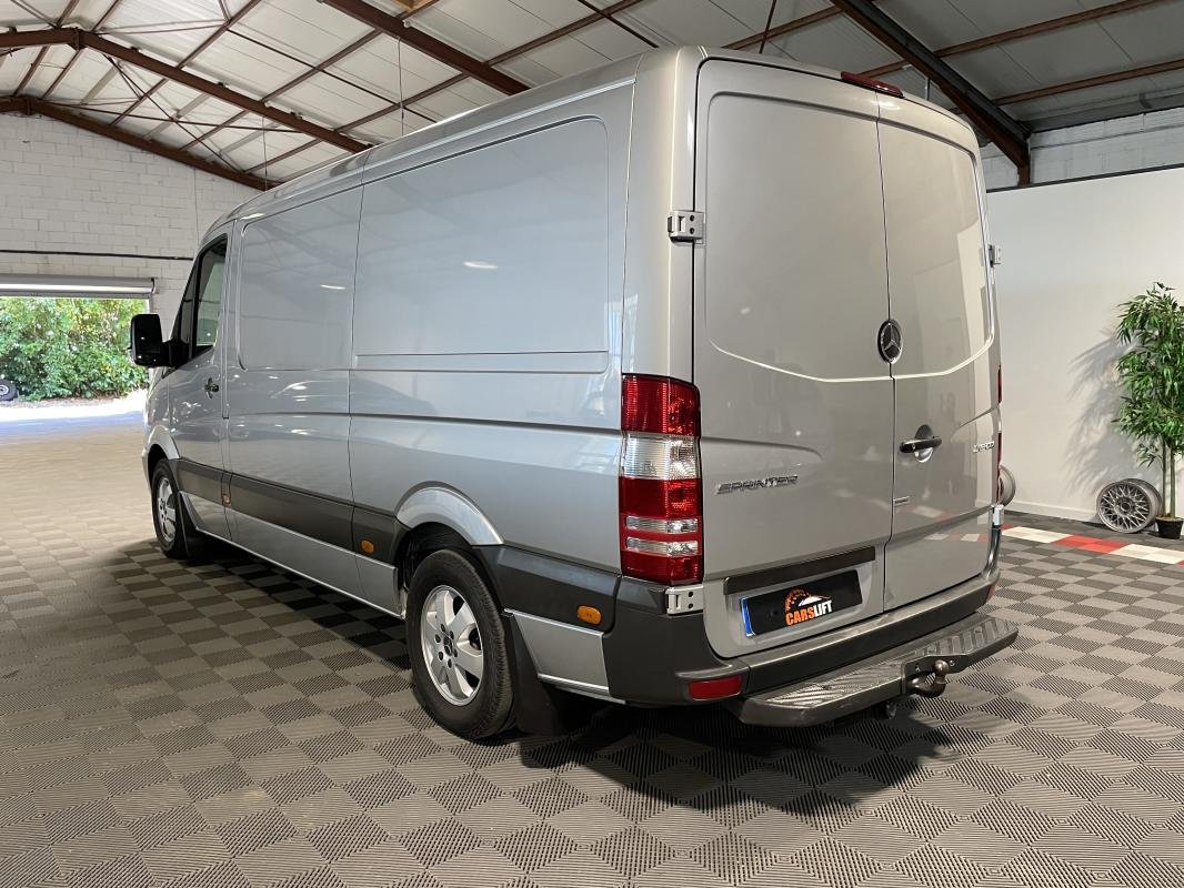 Mercedes Sprinter - Photo 7