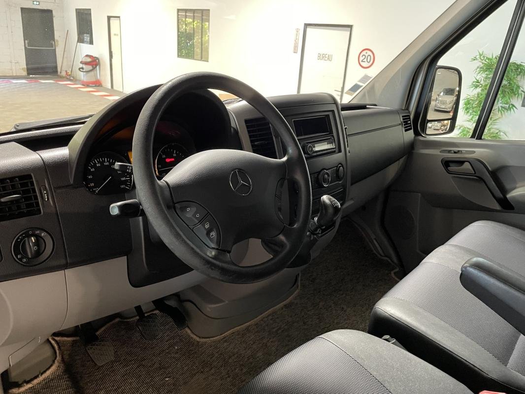 Mercedes Sprinter - Photo 10