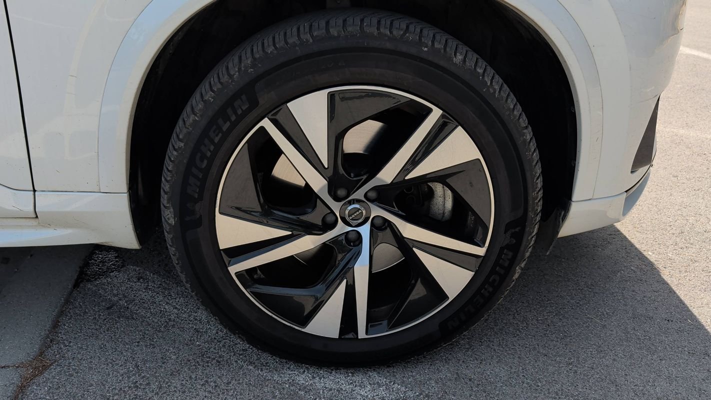 Volvo XC90 - Photo 17