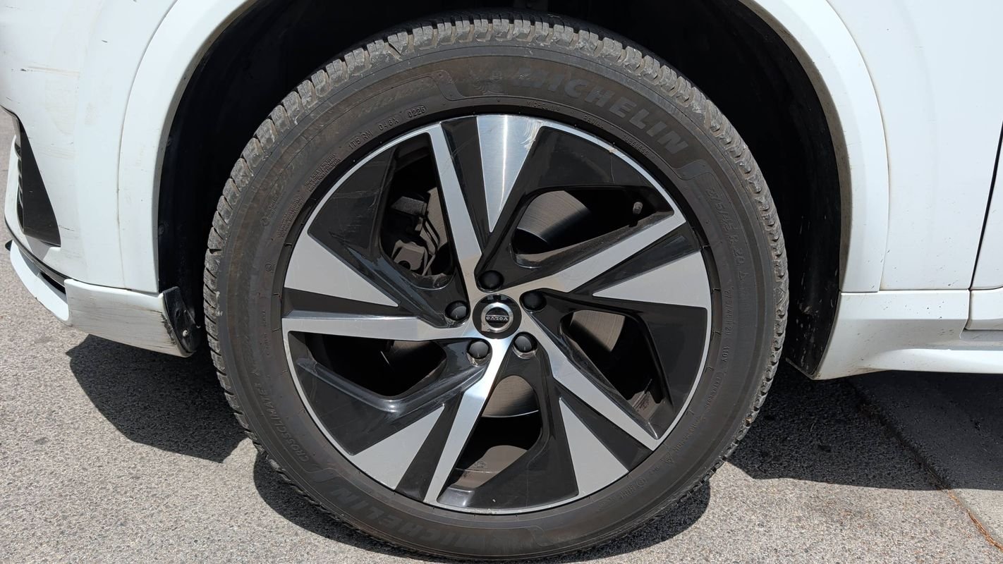 Volvo XC90 - Photo 18