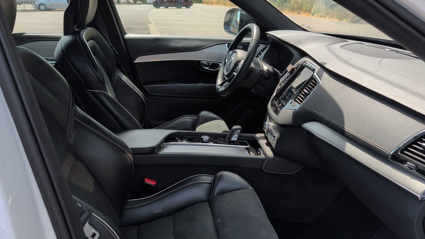 Volvo XC90 - Photo 28