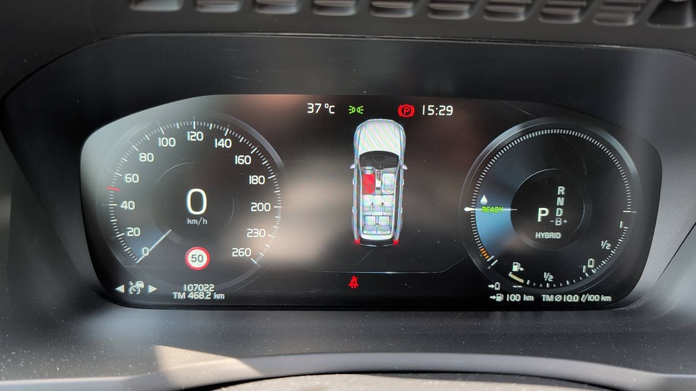 Volvo XC90 - Photo 29