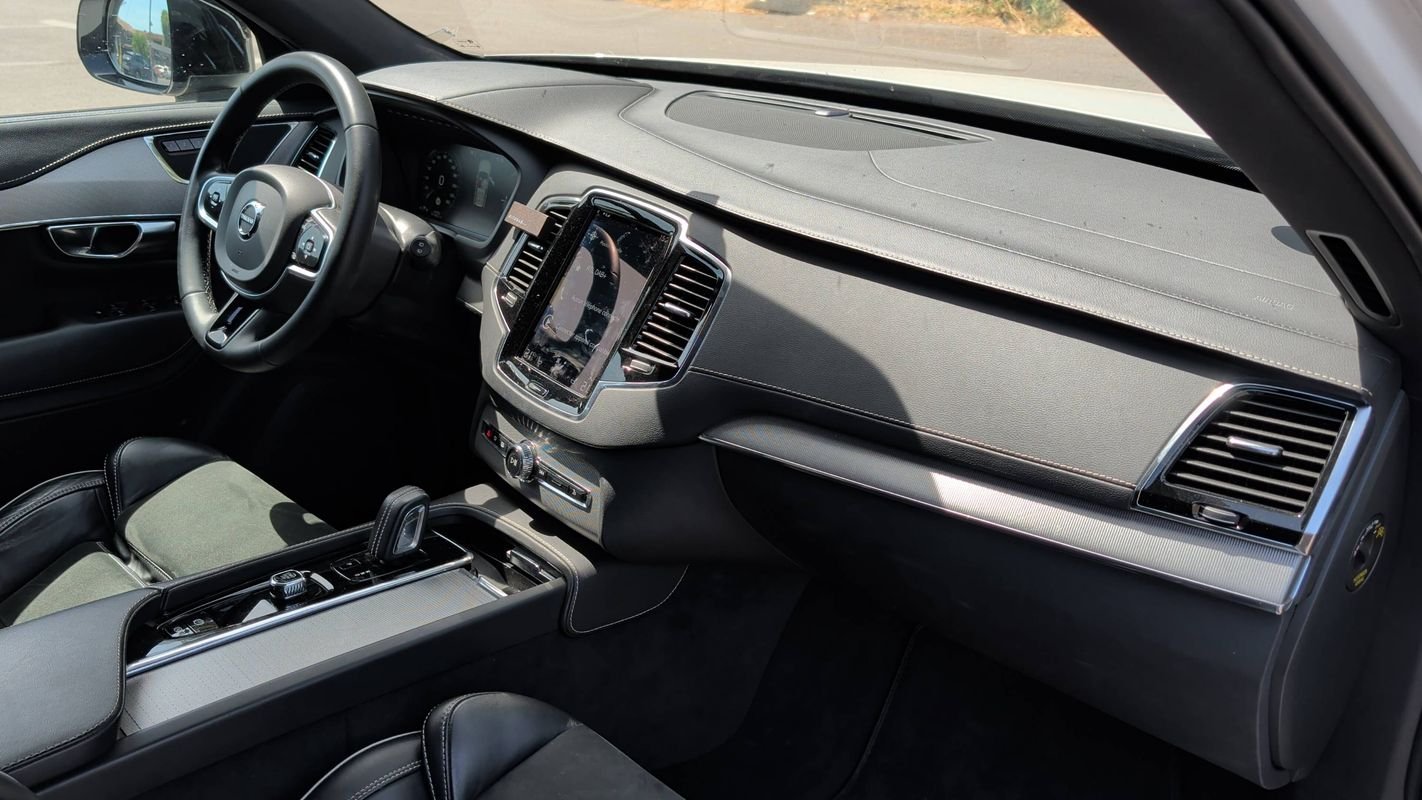 Volvo XC90 - Photo 10