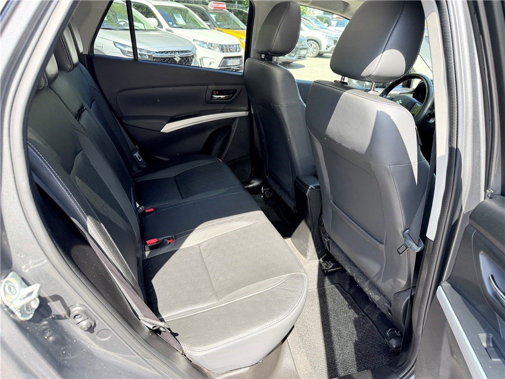 Suzuki s-cross - Photo 12