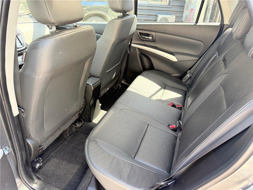 Suzuki s-cross - Photo 13