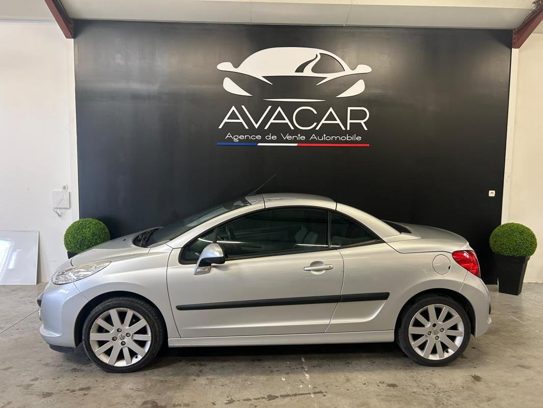 Peugeot 207 CC - Photo 2