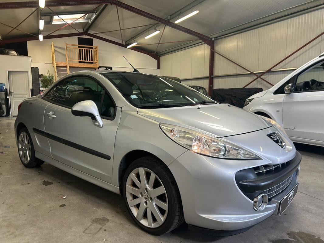 Peugeot 207 CC - Photo 3