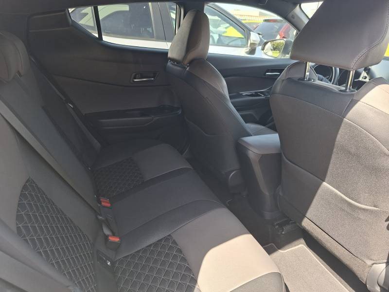 Toyota C-HR - Photo 10
