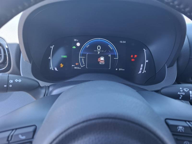 Toyota Yaris - Photo 16