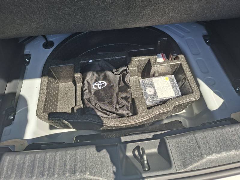 Toyota Yaris - Photo 9