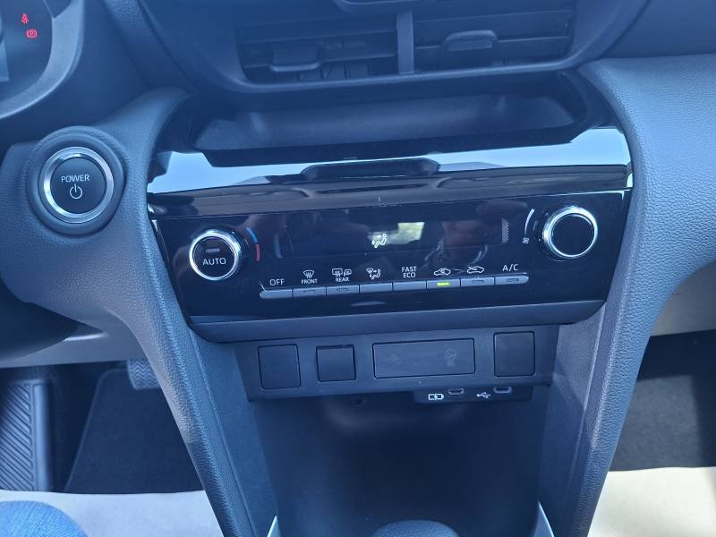 Toyota Yaris - Photo 11