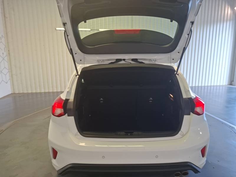 Ford Focus - Photo 11