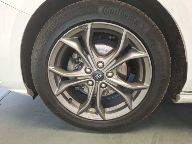 Ford Focus - Photo 14