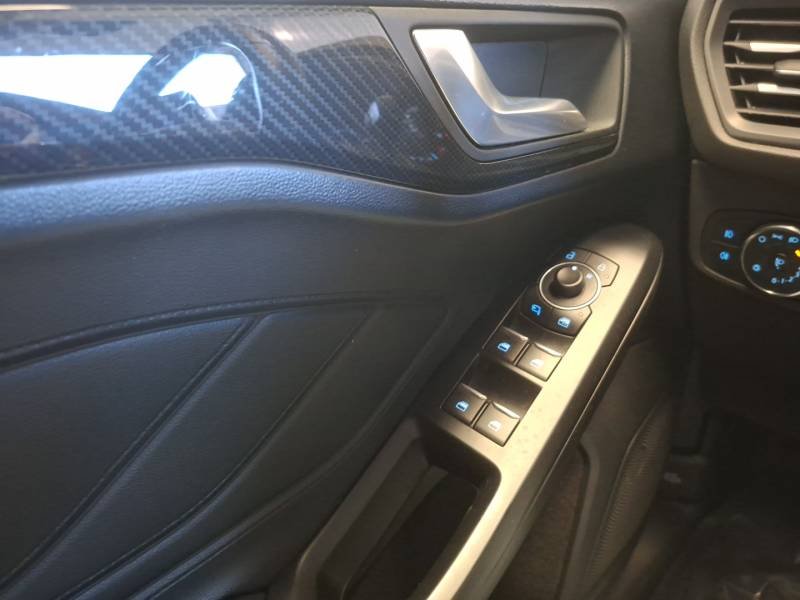 Ford Focus - Photo 21