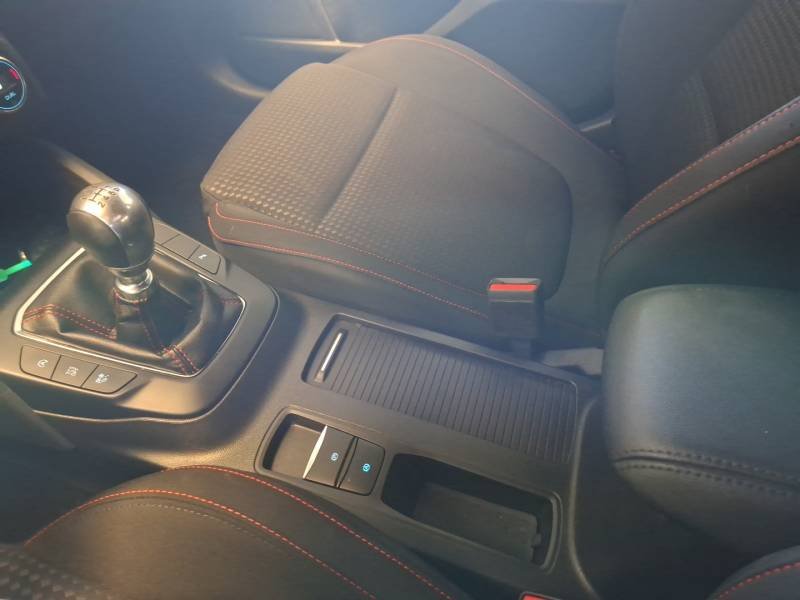 Ford Focus - Photo 33