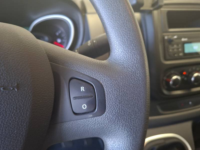 Nissan NV300 - Photo 27