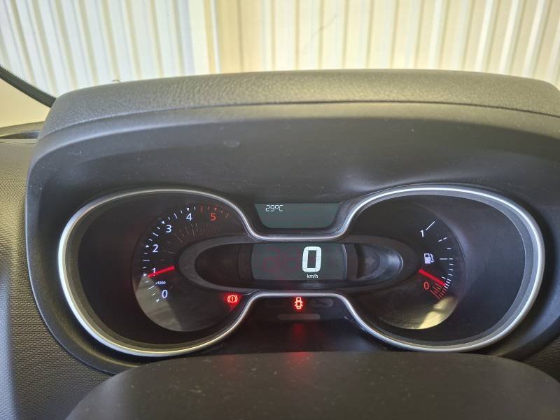 Nissan NV300 - Photo 32