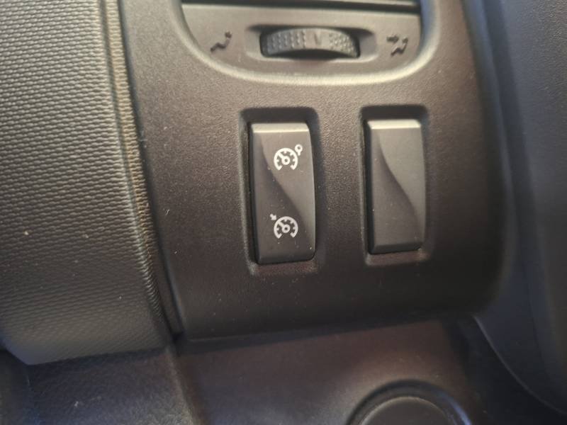 Nissan NV300 - Photo 34
