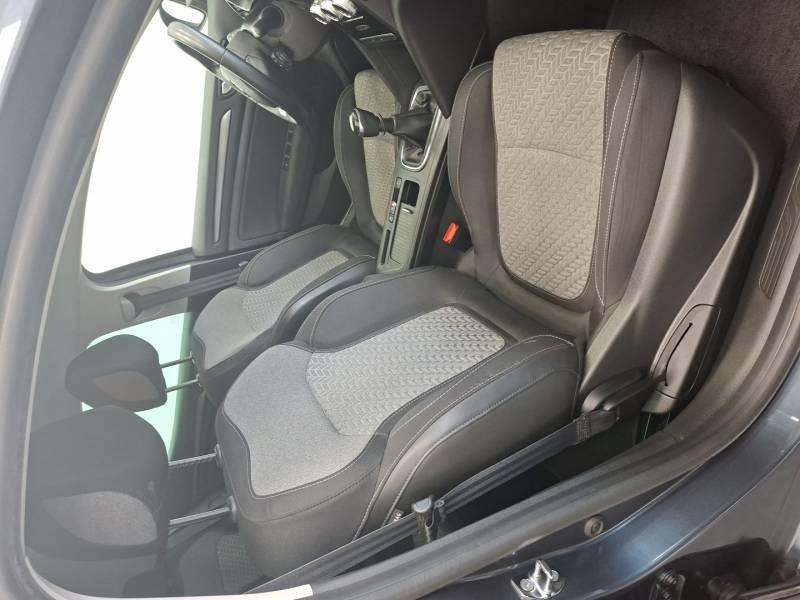 Renault Mégane - Photo 24