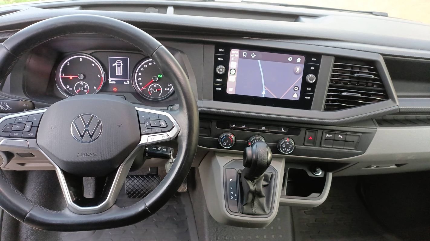 Volkswagen Transporter - Photo 11