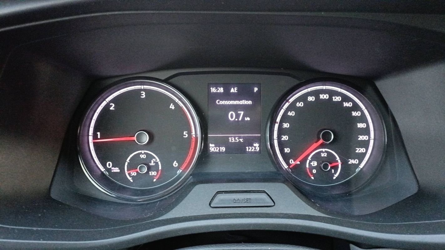 Volkswagen Transporter - Photo 12