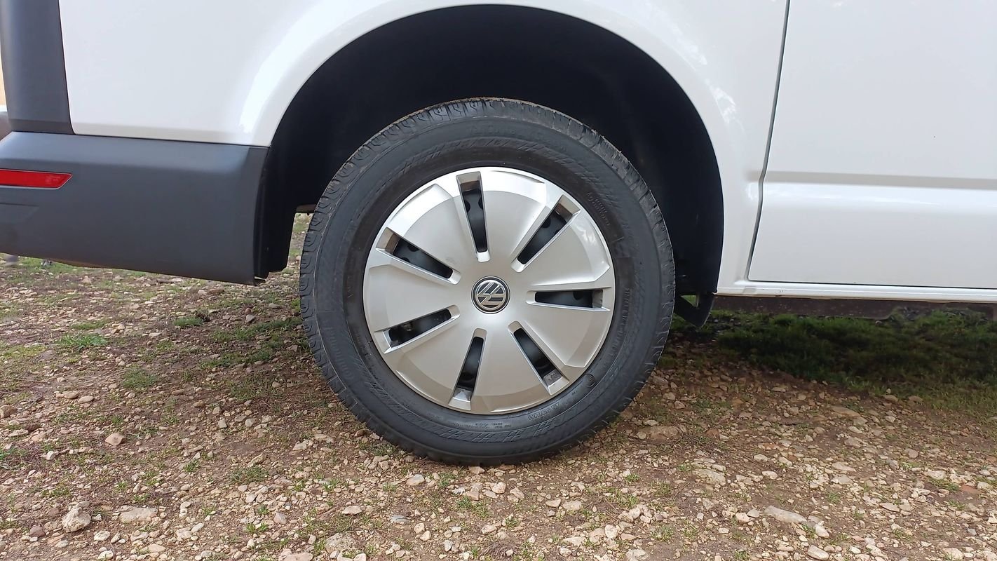 Volkswagen Transporter - Photo 16