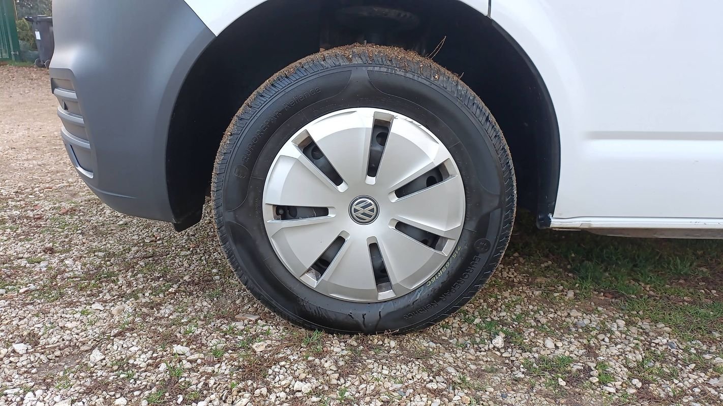 Volkswagen Transporter - Photo 18