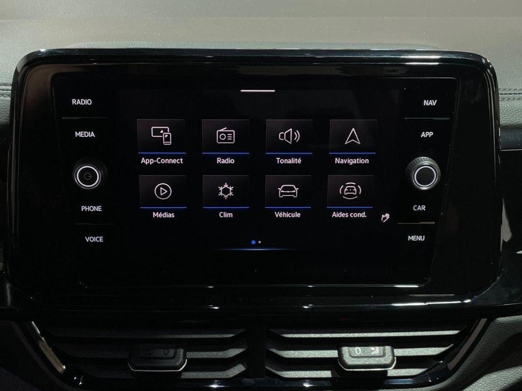 Volkswagen T-Roc - Photo 16