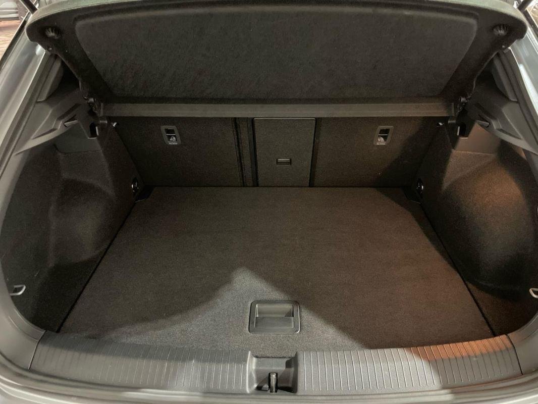 Volkswagen T-Roc - Photo 31