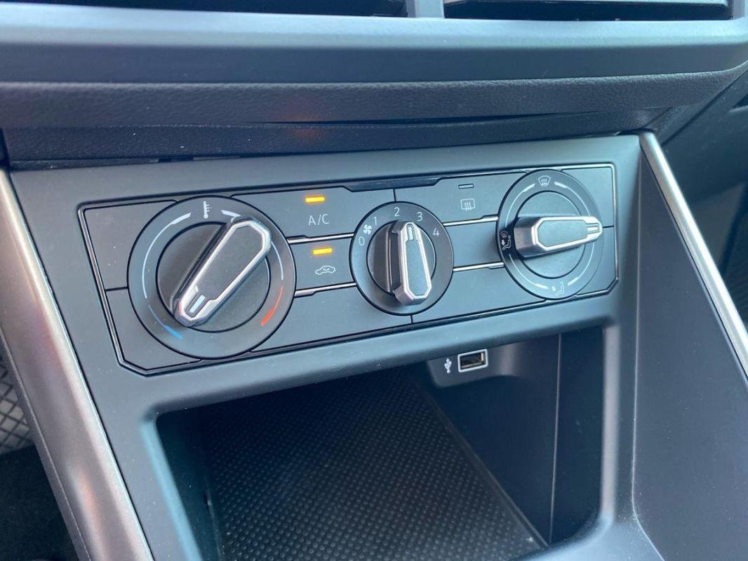 Volkswagen Polo - Photo 19