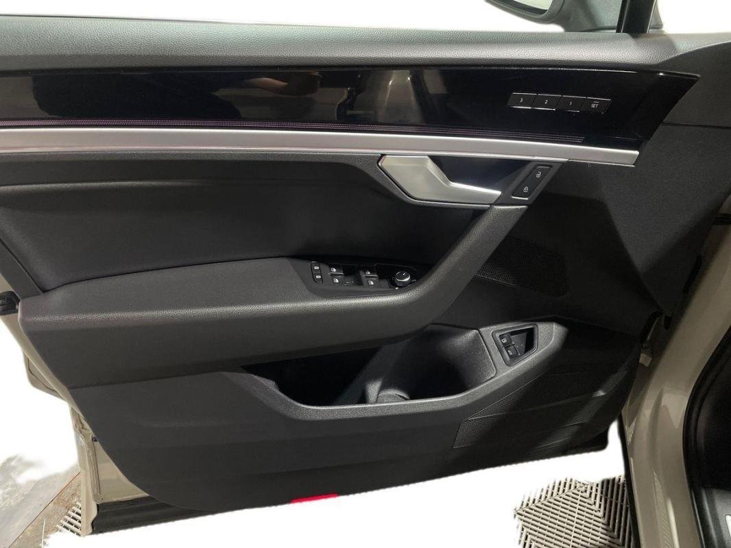 Volkswagen Touareg - Photo 15