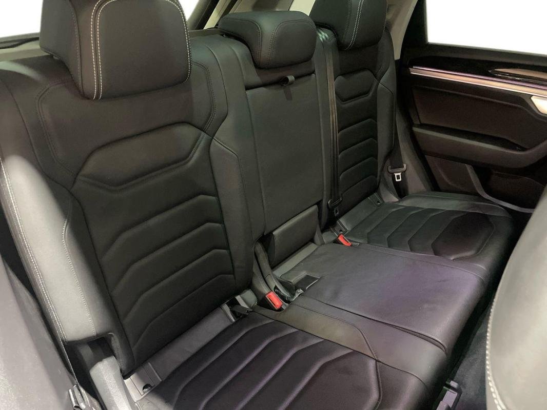 Volkswagen Touareg - Photo 23
