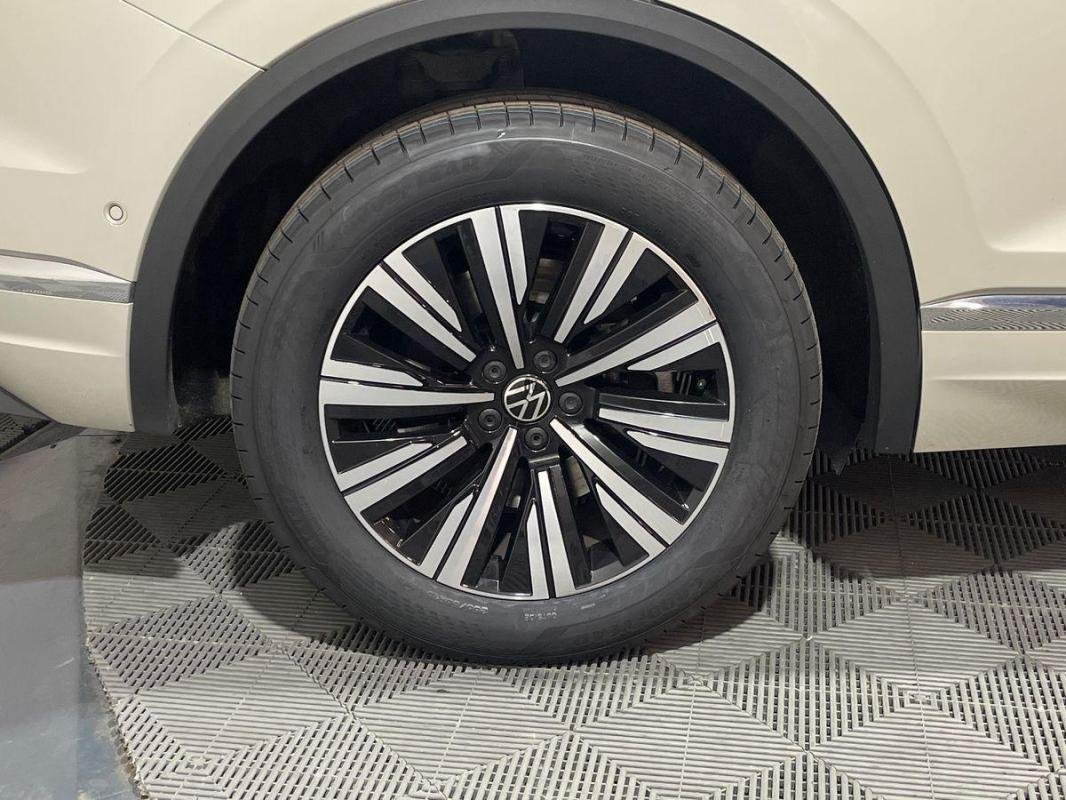 Volkswagen Touareg - Photo 28