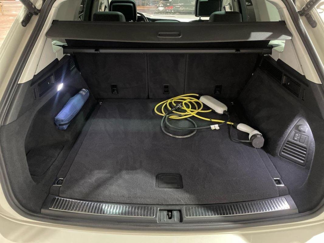 Volkswagen Touareg - Photo 31