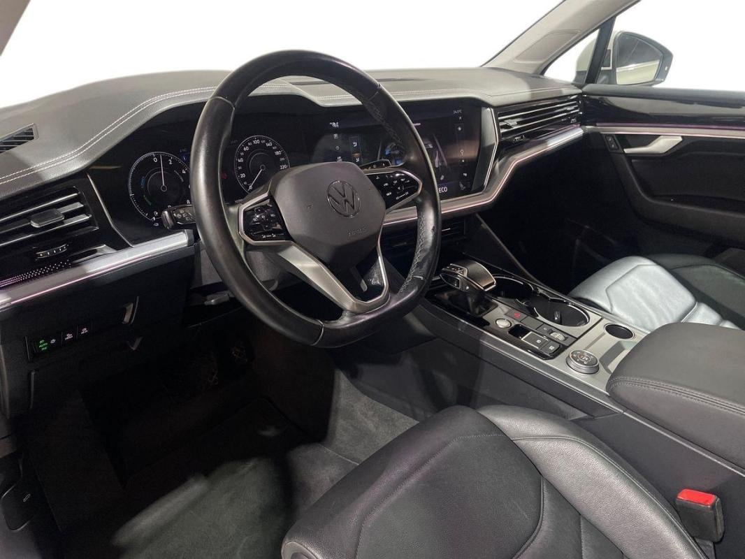 Volkswagen Touareg - Photo 9