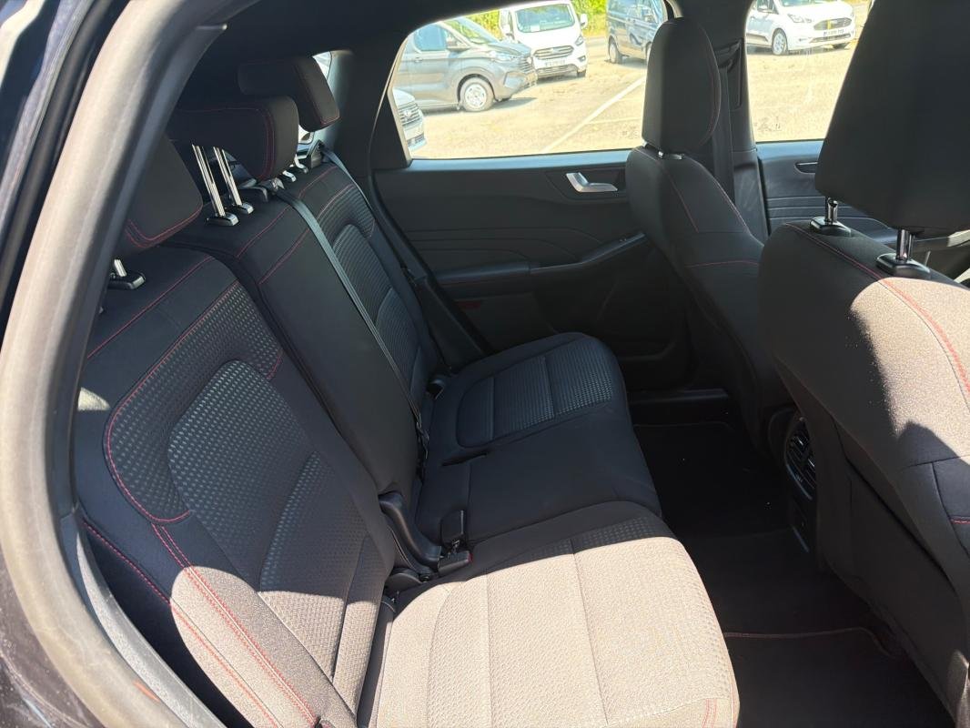 Ford Kuga - Photo 11