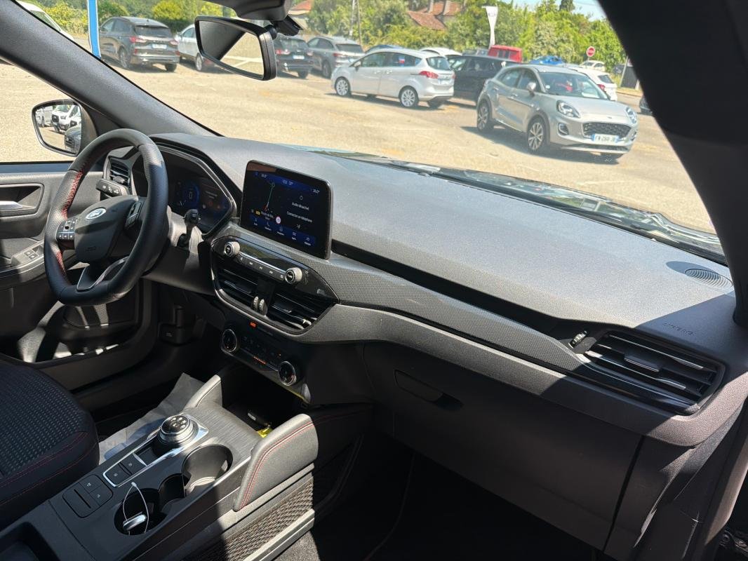 Ford Kuga - Photo 12