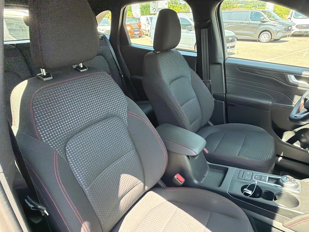 Ford Kuga - Photo 13