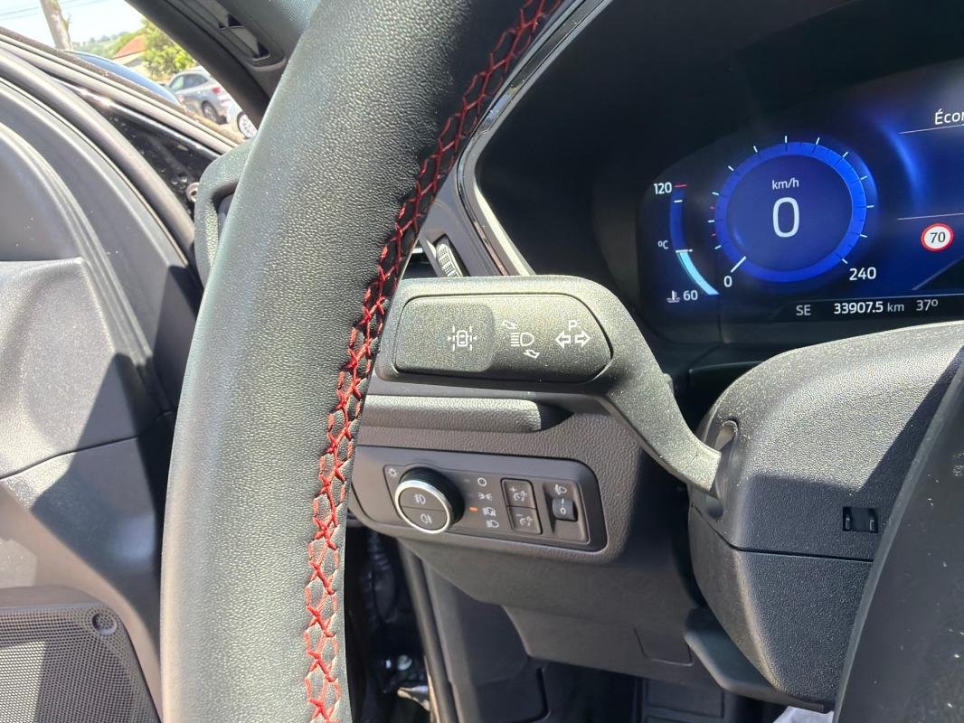 Ford Kuga - Photo 18