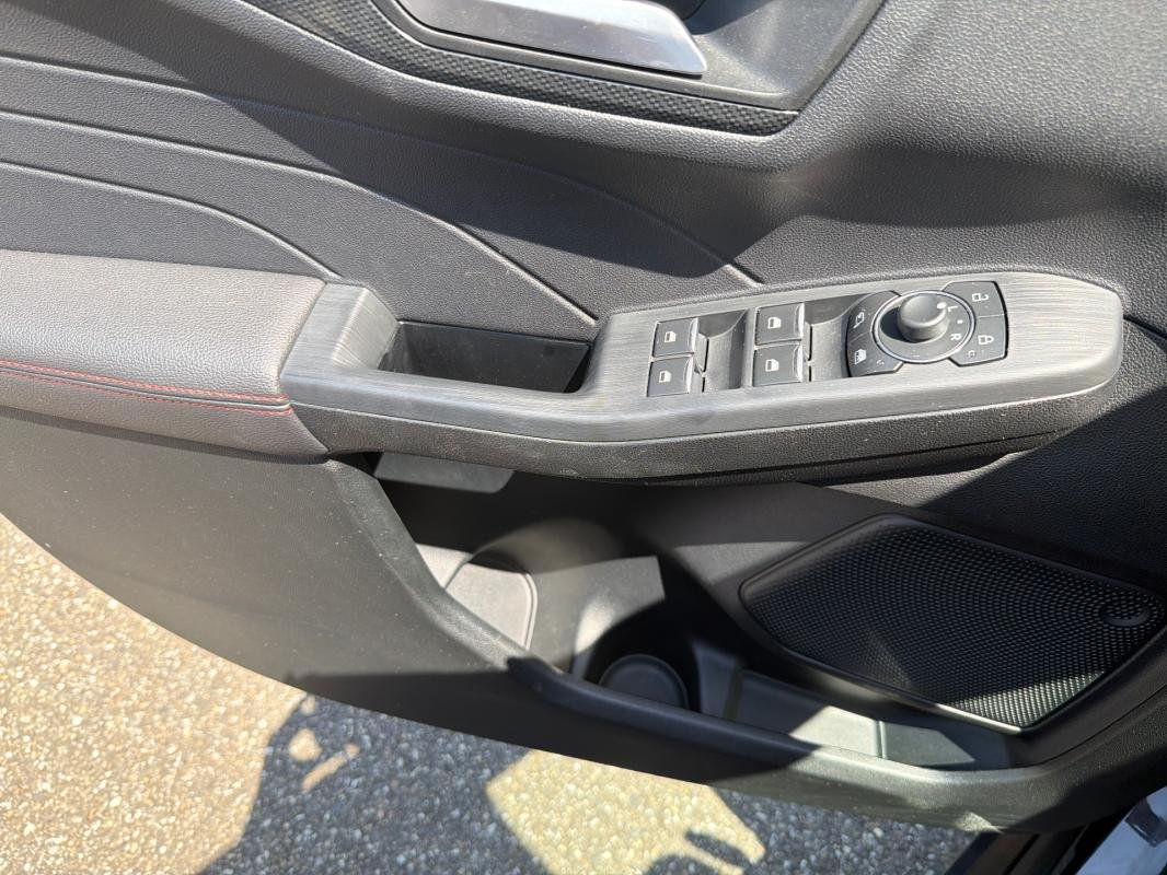 Ford Kuga - Photo 22