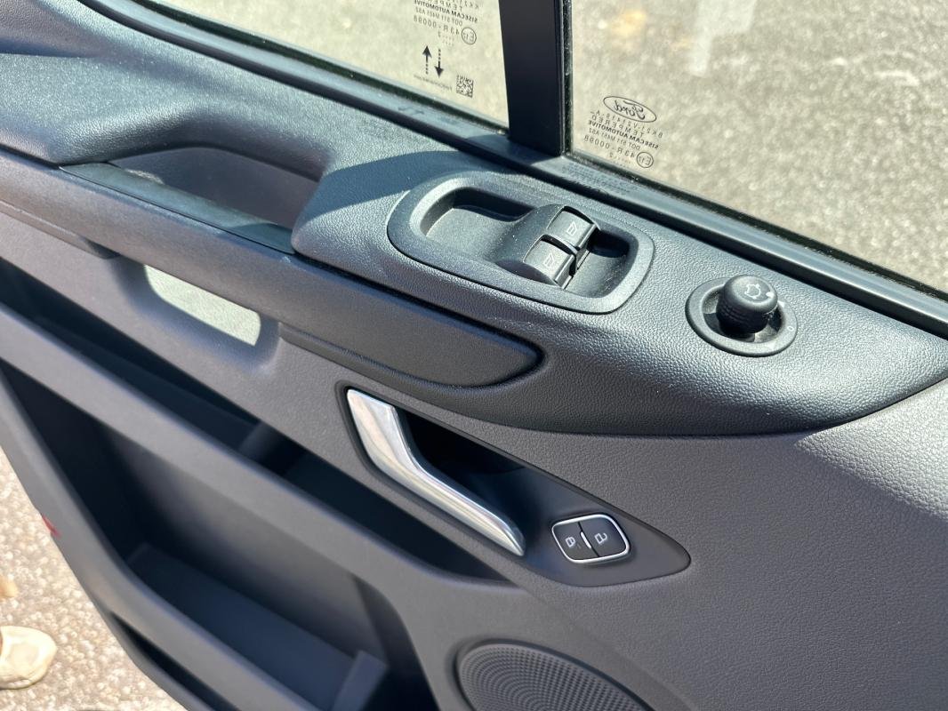Ford Transit Custom - Photo 29