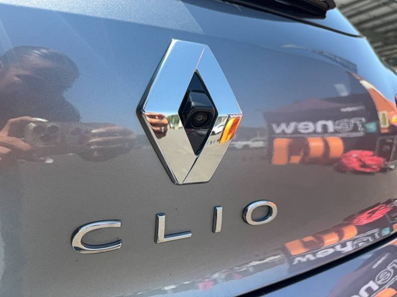 Renault Clio - Photo 17