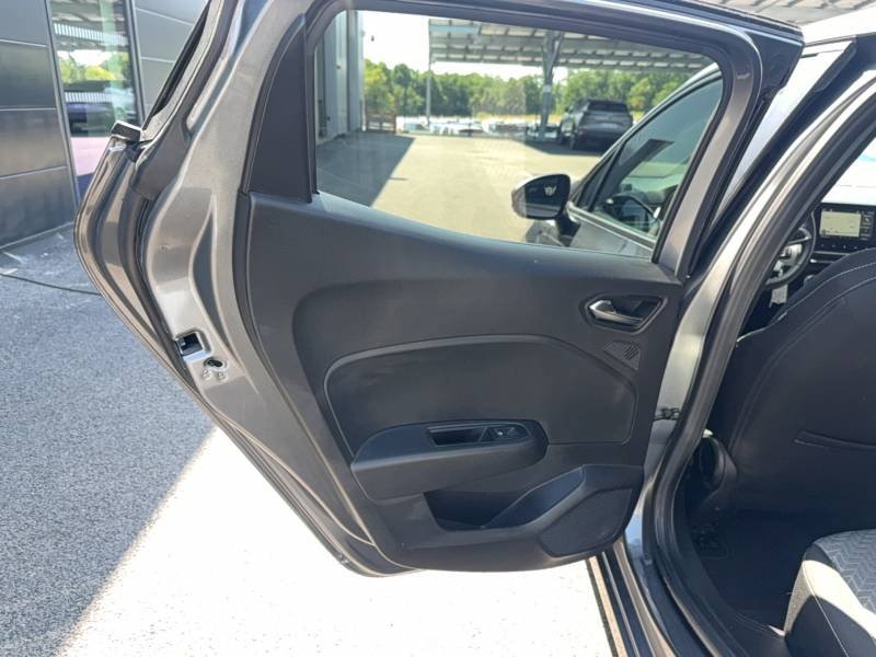 Renault Clio - Photo 22