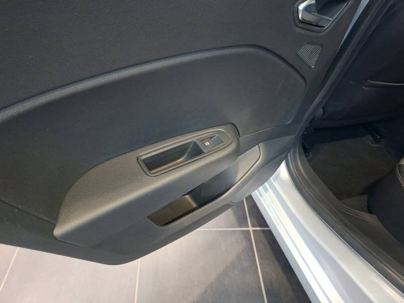 Renault Clio - Photo 16