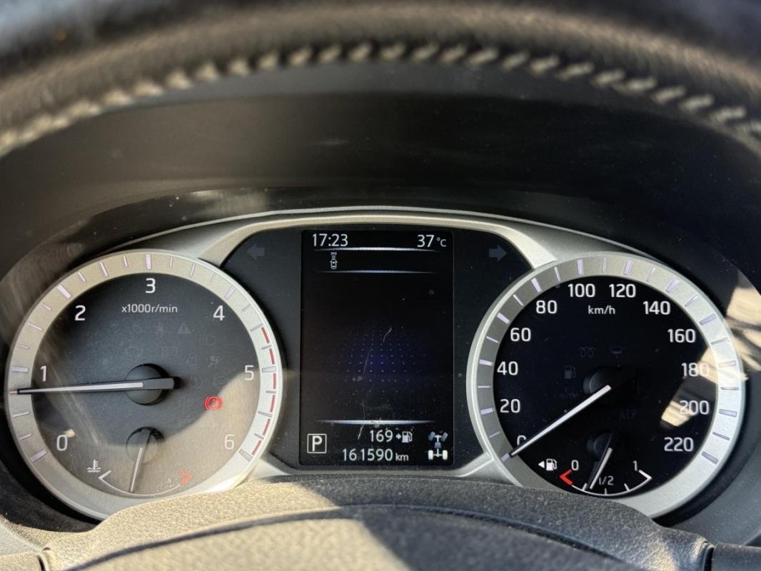 Nissan Navara - Photo 11