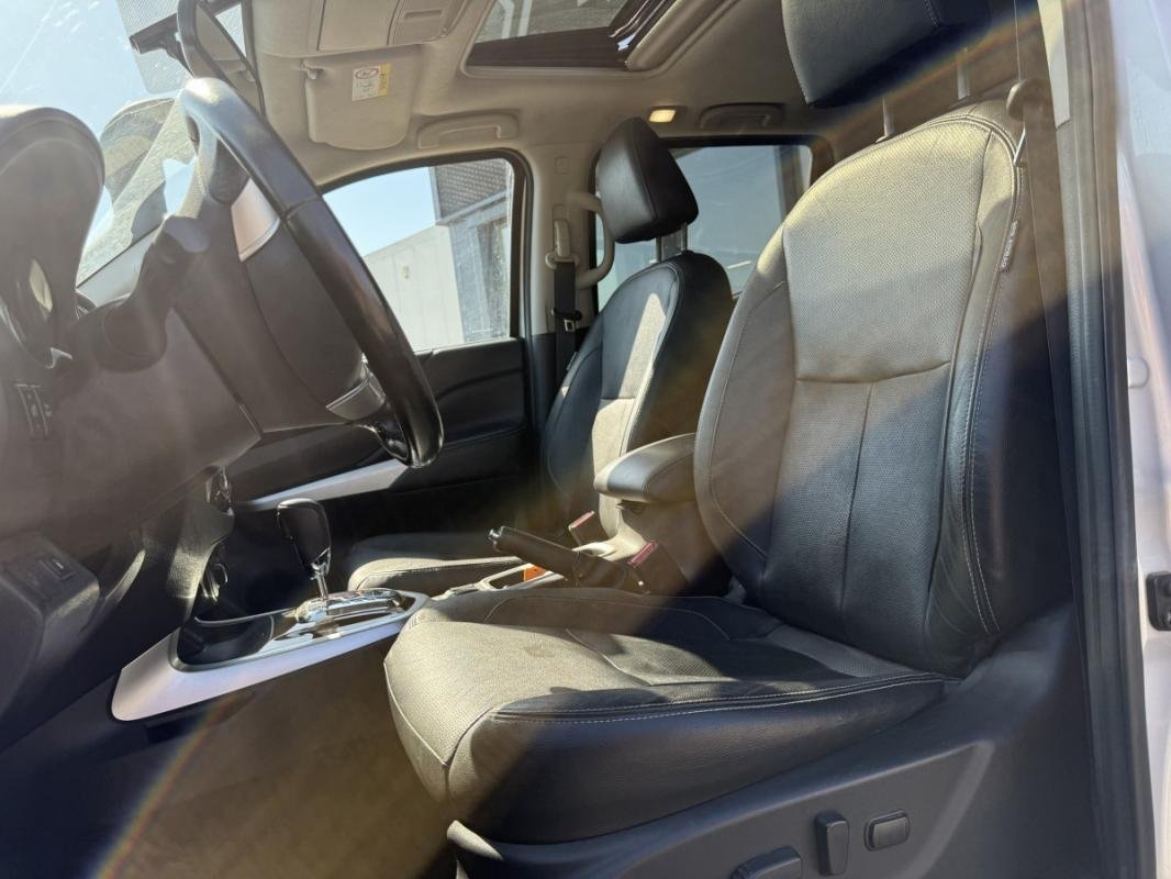 Nissan Navara - Photo 6
