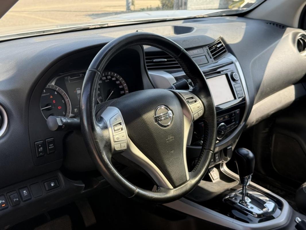 Nissan Navara - Photo 10