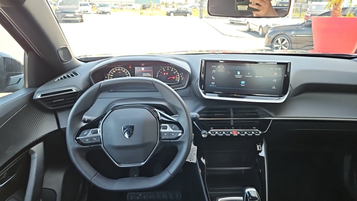 Peugeot 2008 - Photo 14