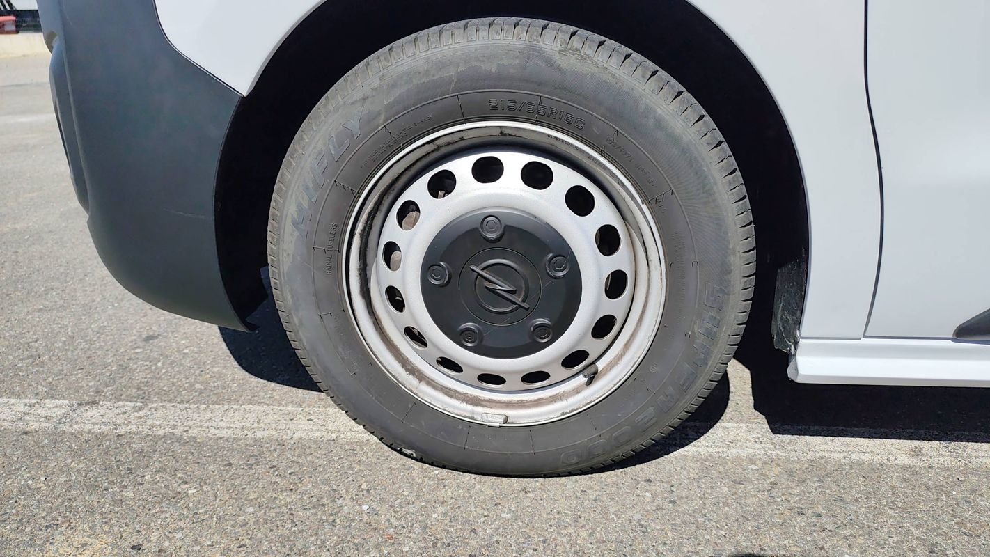 Opel Vivaro - Photo 18