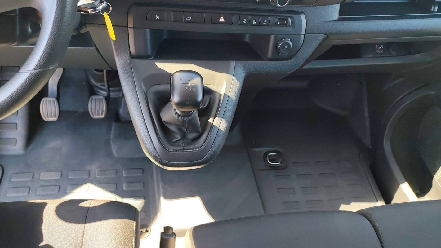 Opel Vivaro - Photo 26
